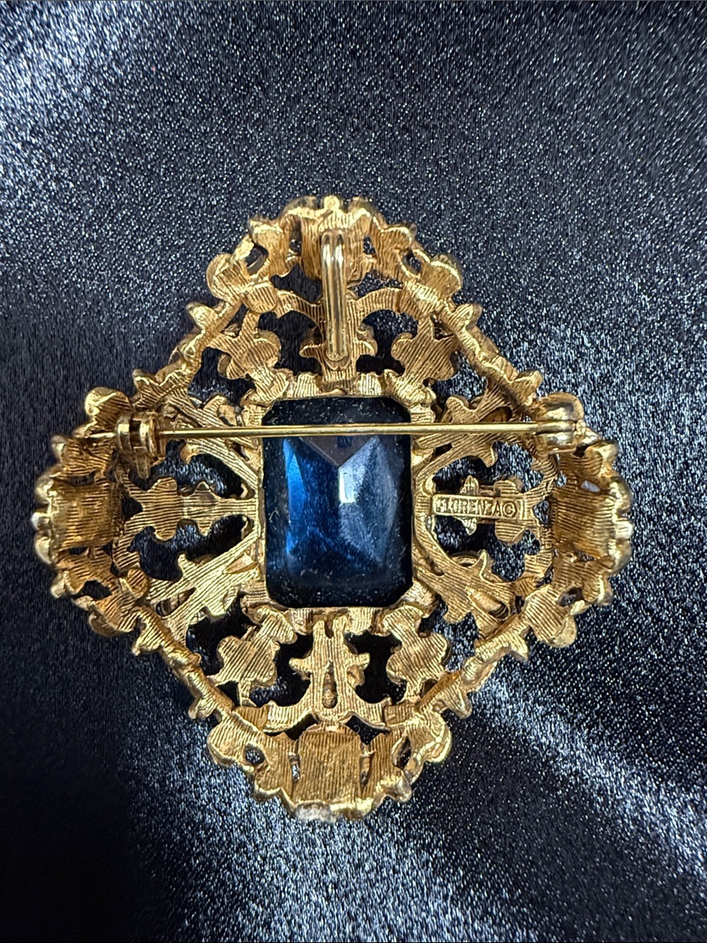 Vintage Florenza Gold-Tone Blue and Green Glass Brooch and Clip Earring Set - Picture 3 of 6